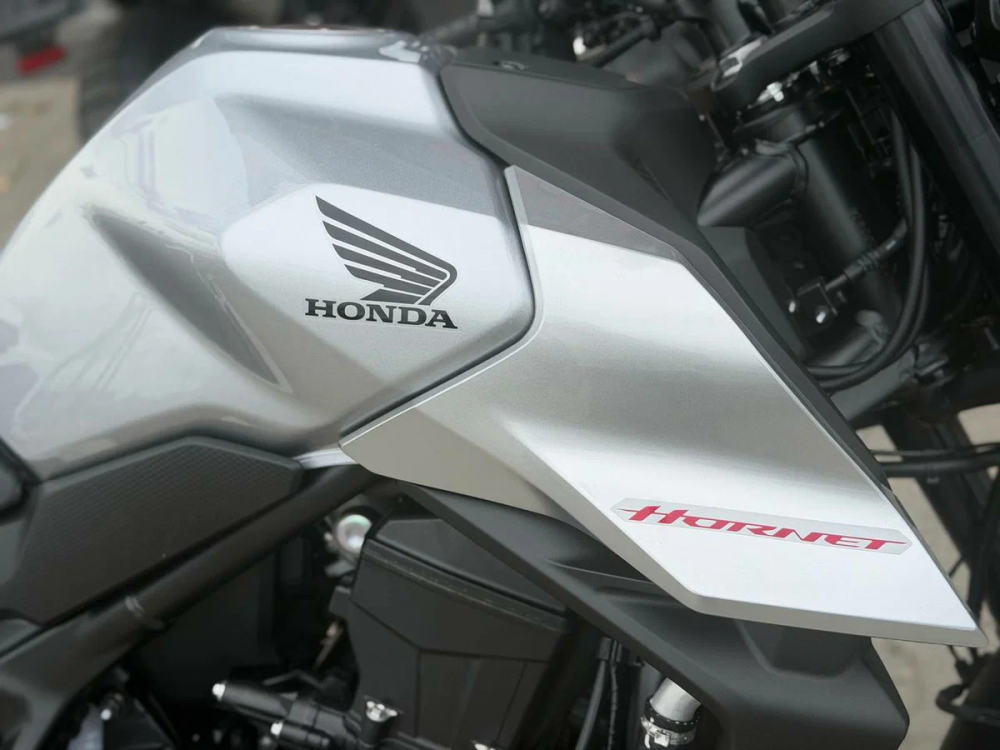 Honda CB 750 Hornet, 2026 c НДС