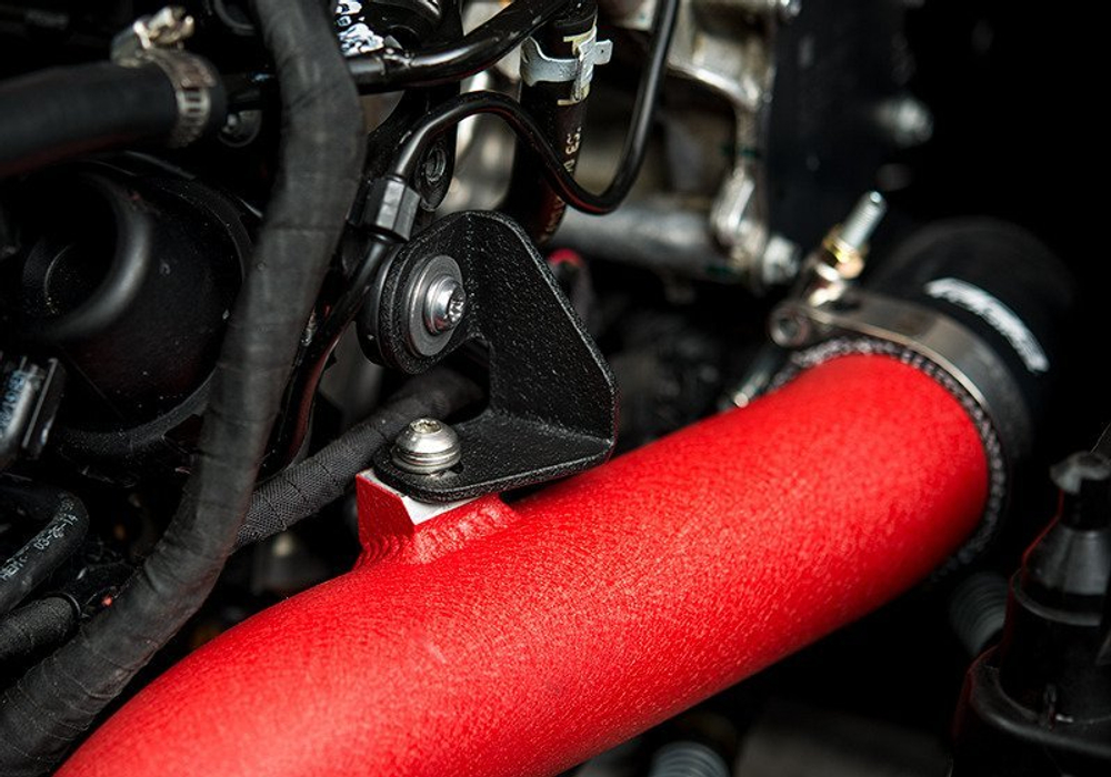 Пайп кит ECS Tuning Volkswagen, Audi, Seat, Skoda, Cupra MQB Gen3/Gen4 1.8/2.0T High Flow Turbo Outlet Pipe Kit - Wrinkle Red