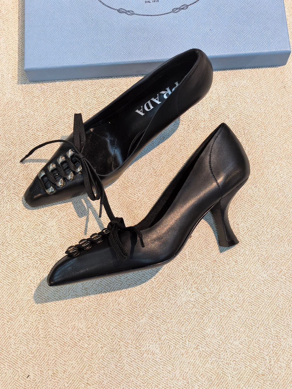 Туфли Prada