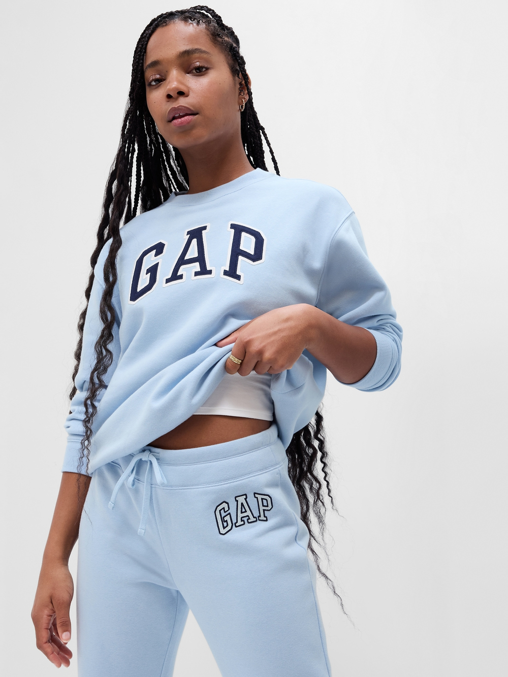 Флисовая толстовка с круглым вырезом и логотипом - GAP