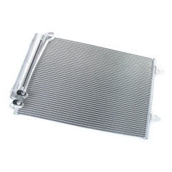 Радиатор кондиционера VW Passat B6/B7/CC 05 /615x425x16 GANZ GIC06105