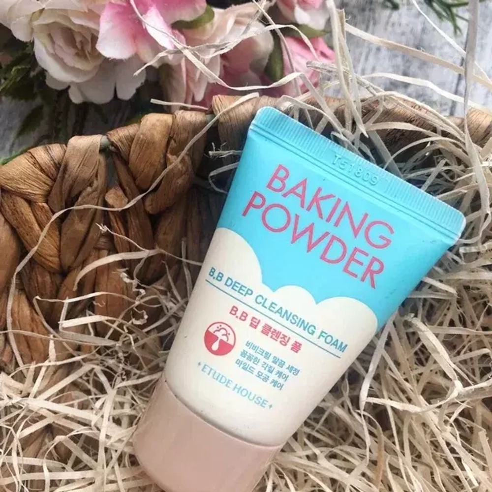 Etude House Пенка очищающая для умывания - Baking powder BB deep cleansing foam, 30мл