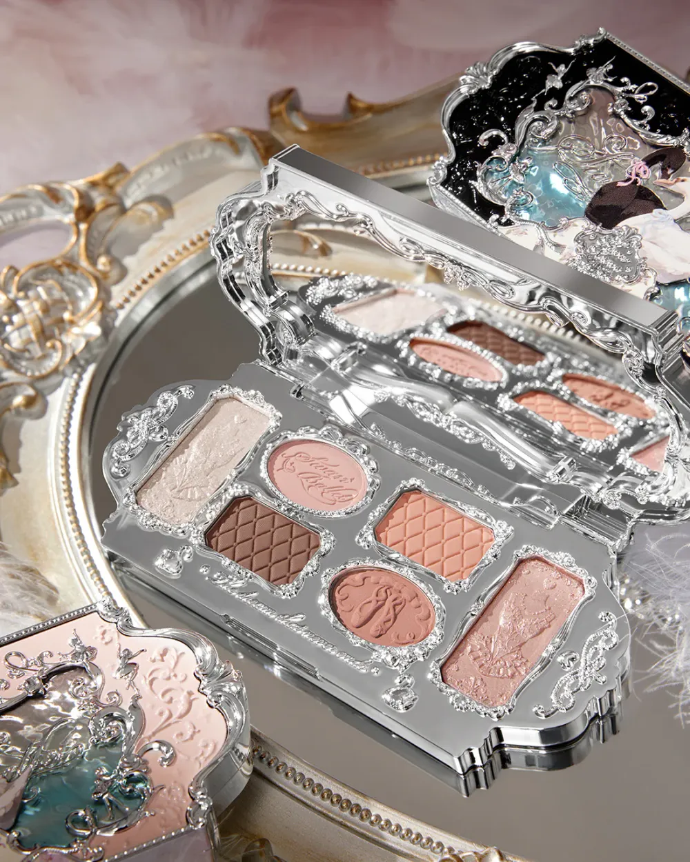 Палетка теней Flower Knows Swan Ballet 6-Color Makeup Palette - 01 White Swan