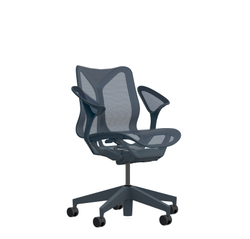 Кресло Herman Miller Cosm, низкая спинка, цвет Nightfall, подлокотники «лепестки» (Leaf)