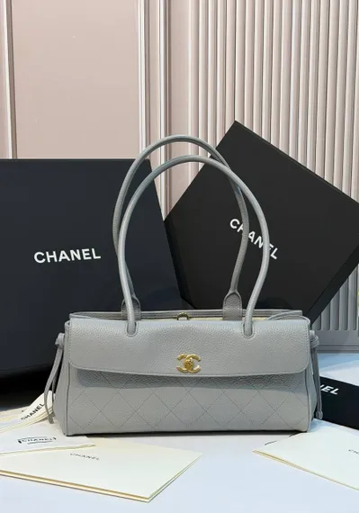Сумка Chanel shopping bag
