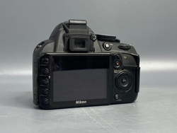 Nikon D3100 отходит отсек SD