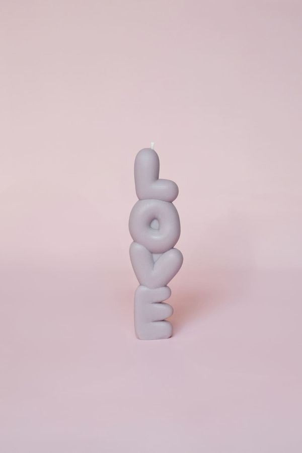 Свеча "Love" лиловая (Черная смородина) - фото 1