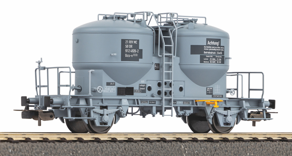 Вагон для перевозки цемента Ucs DR IV