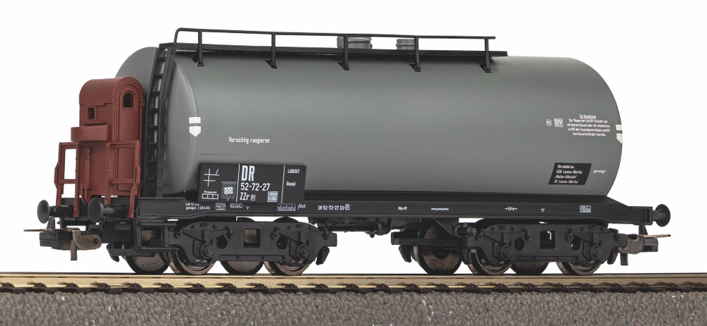 Вагон-цистерна DR III 4-хосная