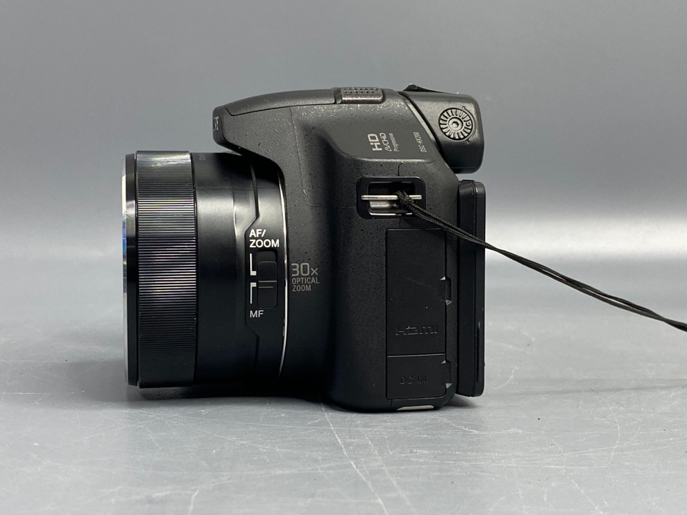 Sony Cyber-shot DSC-HX200