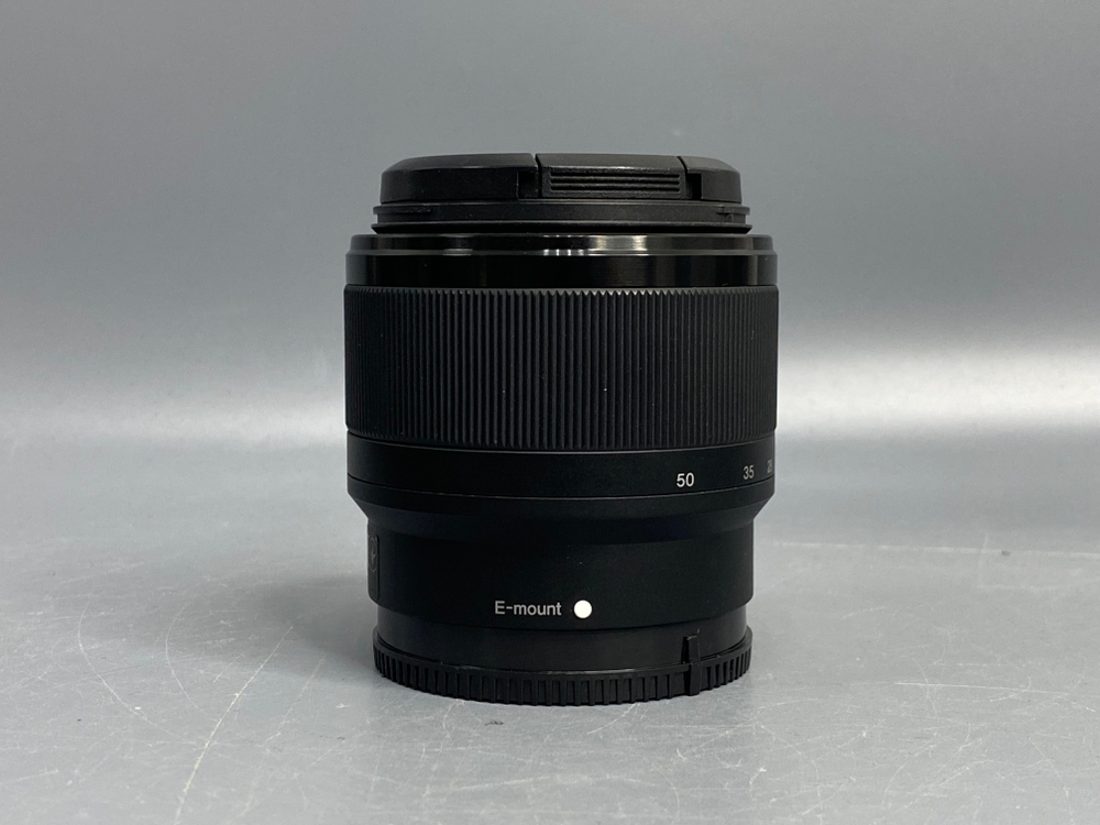 Sony E 18-50mm f/4-5.6