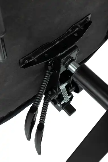 Кресло руководителя Бюрократ CH-Boss черный Light-20 крестов. пластик подст.для ног