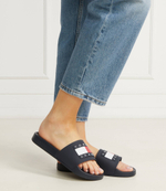 Шлепанцы TOMMY JEANS FLAG POOL SLD ESS Tommy Jeans - темно-синий(EN0EN02115)