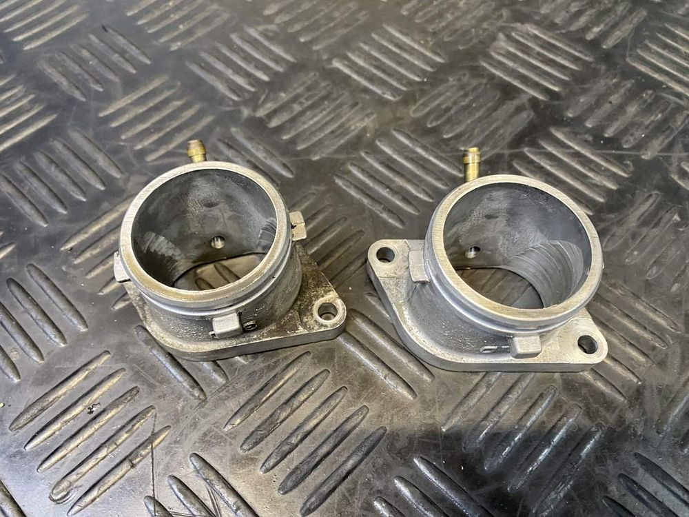 Патрубки впускные Yamaha TDM850 RN03J 053986