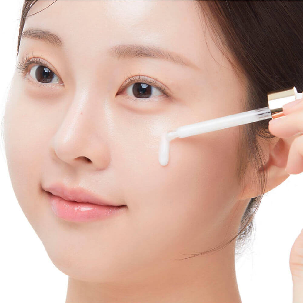 VT Cosmetics Омолаживающая эссенция с золотом и ПДРН PDRN Reedle Shot Gold Essence