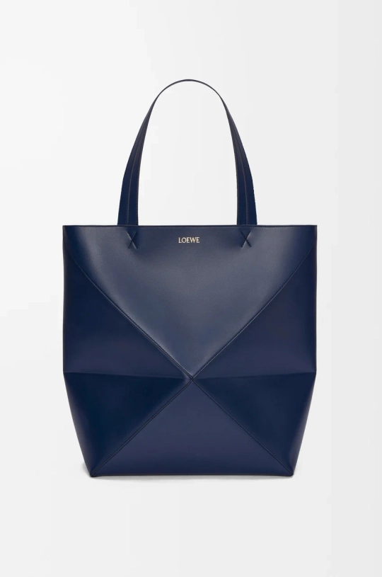 Loewe Сумка-тоут XL Puzzle Fold из блестящей телячьей кожи, темно-синий