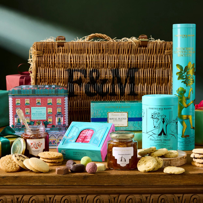Fortnum&Mason Набор с печеньем The Piccadilly Hamper