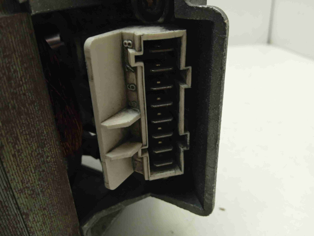 WFT2830 кт187 Двигатель 8 контактов для стиральной машины Bosch WFT2830 б/у