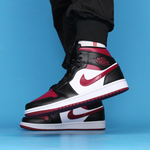 Jordan 1 Mid Bred Toe GS