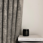 Шерстяная портьерная ткань «Graphite Tweed» — натуральная шерсть с мелким твидовым меланжем для штор от пола до потолка