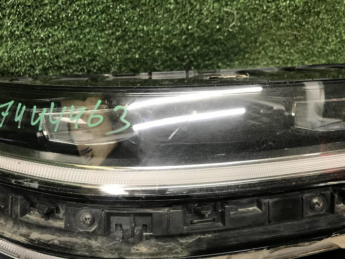 Битая Фара правая Genesis GV80 (2020-2023) LED