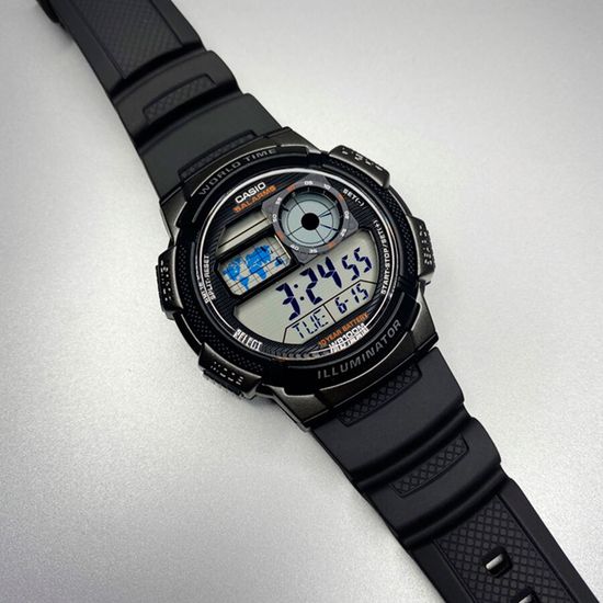 Наручные часы Casio AE-1000W-1B