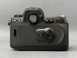 Nikon F100