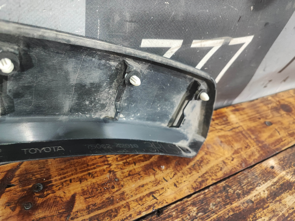 Накладка двери задней левой Toyota RAV4 V (XA50) 18-нв Б/У Оригинал 7506242010
