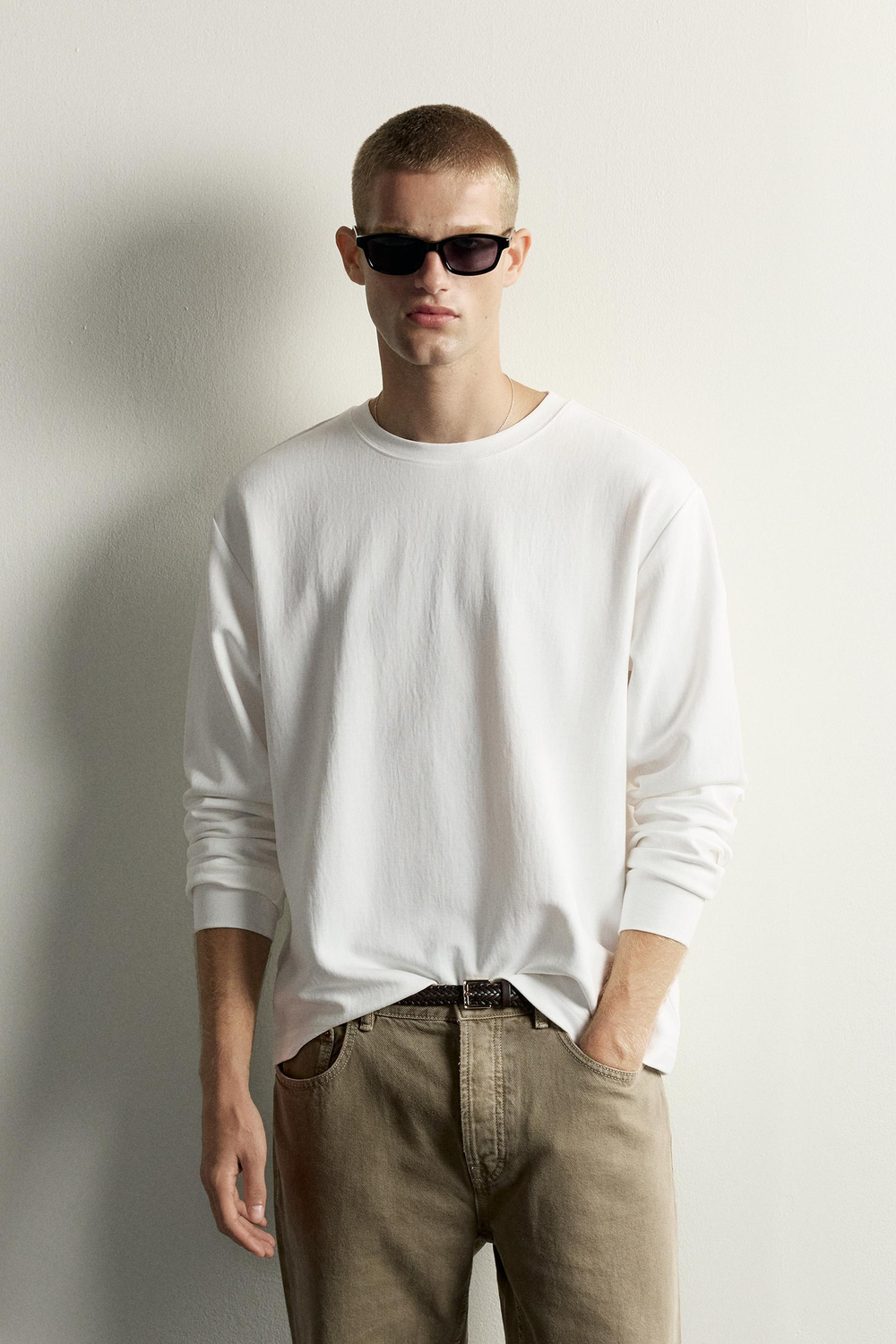 ФУТБОЛКА RELAXED FIT ИЗ РЕЛЬЕФНОЙ ТКАНИ — ZARA · 8054/337