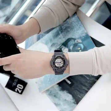 Наручные часы Casio WS-1300H-8AVEF