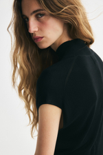 Платье из тонкого трикотажа с воротником-полуводолазкой - H&M