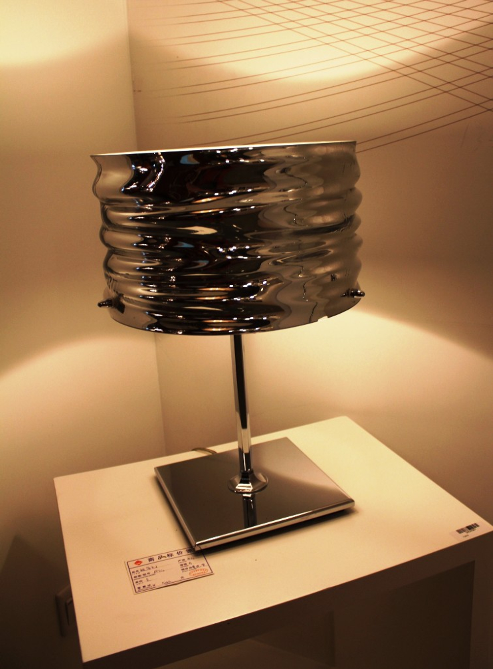 лампа  aqua cil table lamp by Artemide