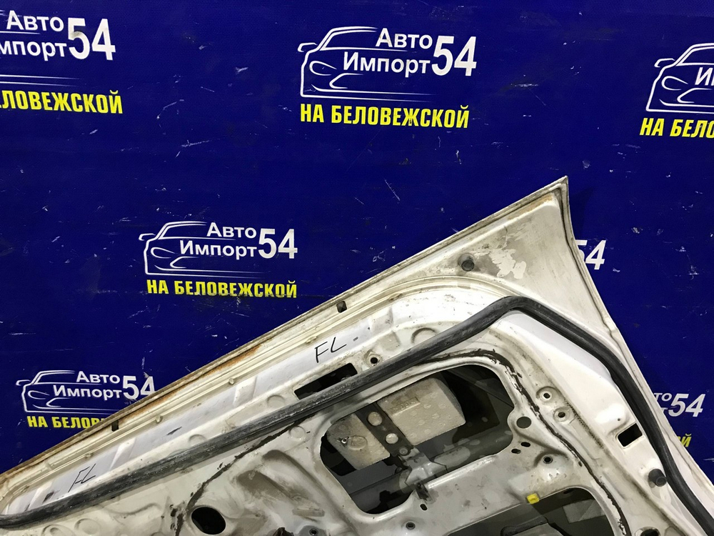 Дверь передняя левая TOYOTA CORSA 1997