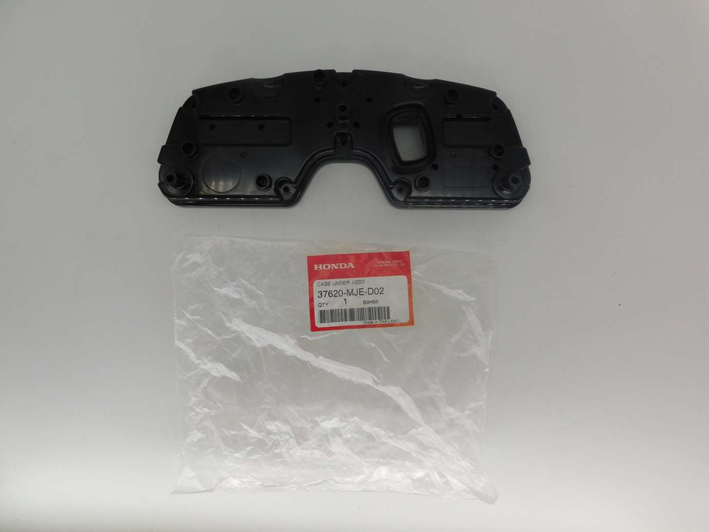 Пластик приборной панели Honda CBR650F CB650F 37620-MJE-D01