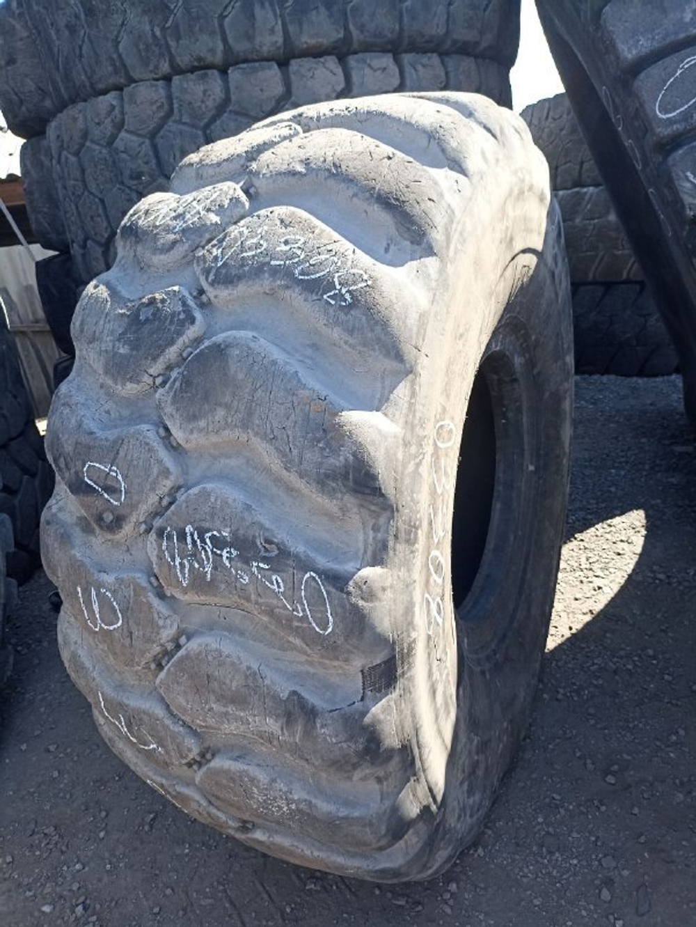 26.5R25 Bridgestone VSNT шина б/у