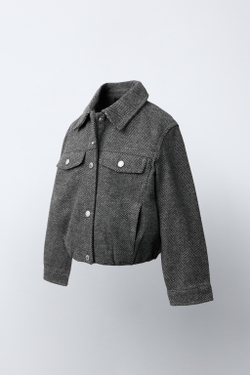 ZARA КУРТКА SOFT С ОБЪЕМНЫМ НИЗОМ, ЧЕРНЫЙ/БЕЛЫЙ