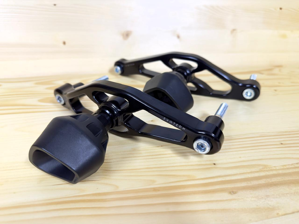Evotech-rc Слайдеры в раму Triumph Speed Triple RR / RS STDA-019