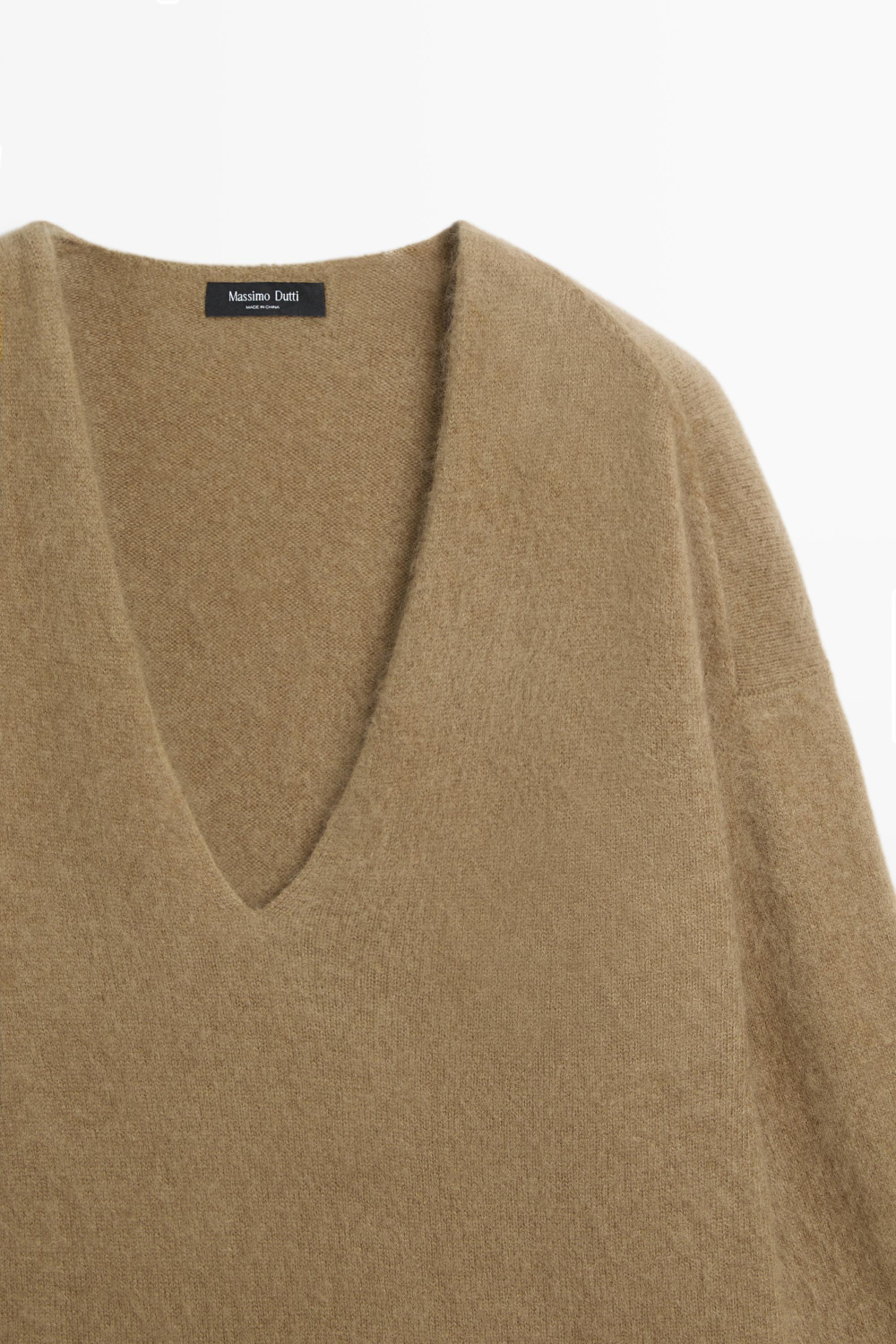Massimo Dutti Трикотажный джемпер оверсайз с V-образным вырезом, оливковый