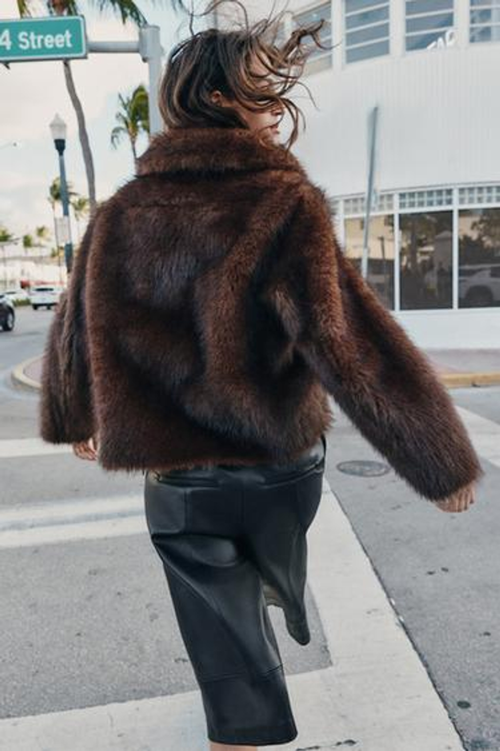 Двусторонний искусственный мех Двусторонний пиджак - ZARA
