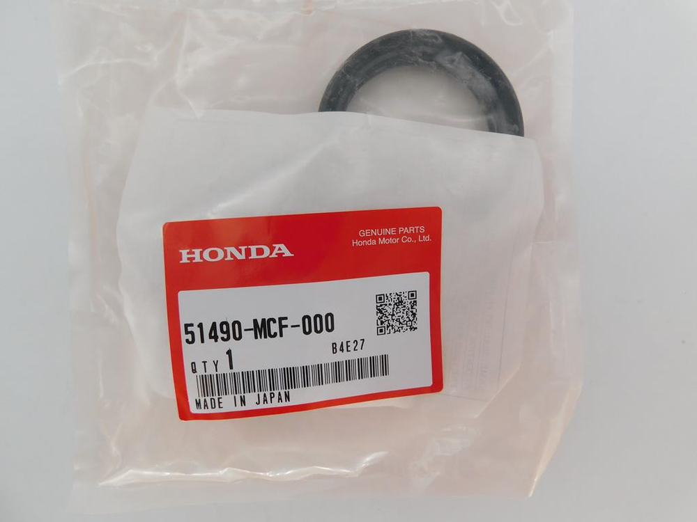 сальник+пыльник вилки Honda CBR600F4i CBR900RR VTR1000 XL1000V VFR800 51490-MCF-000