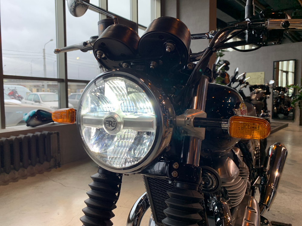 Royal Enfield Interceptor 650 Cali Green (Standard / Single tone) 2025