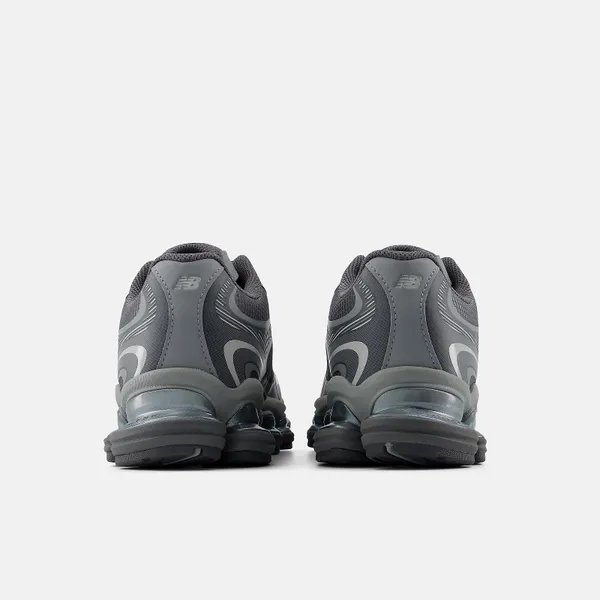 Кроссовки унисекс NEW BALANCE 20003