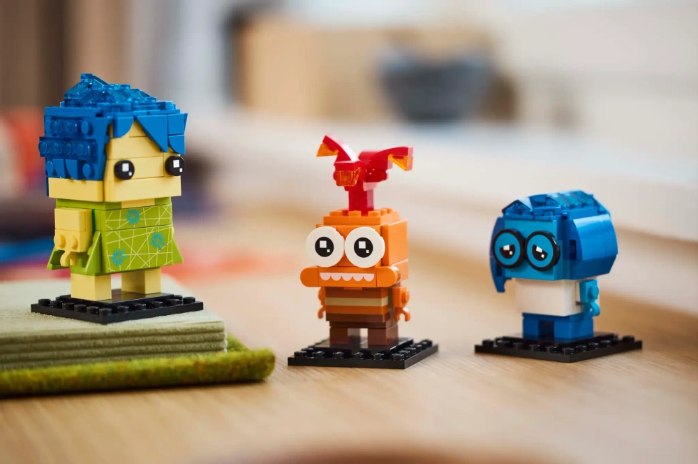 Конструктор LEGO BrickHeadz 40749 Радость, печаль и тревога