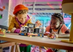 Конструктор LEGO Friends 42619 Автобус для гастролей поп-звездной музыки
