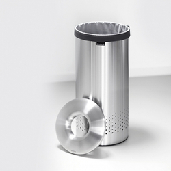Бак Brabantia 35л полированная сталь в интерьере