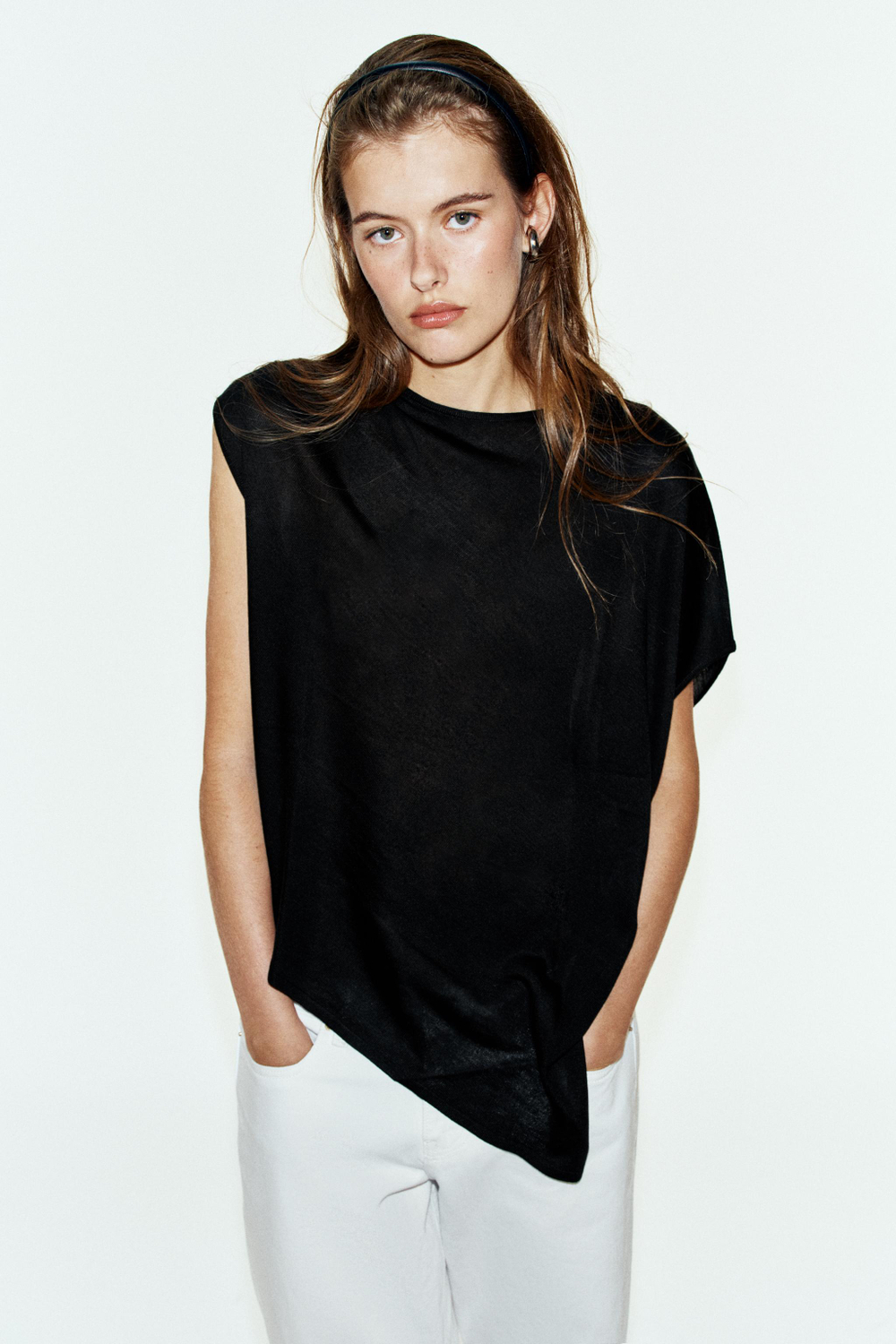 ТРИКОТАЖНЫЙ ТОП АСИММЕТРИЧНОГО КРОЯ — ZARA