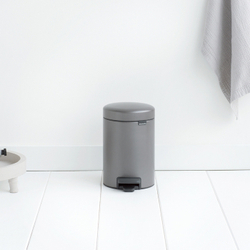 Ведро Brabantia NewIcon 3л платиновое в интерьере