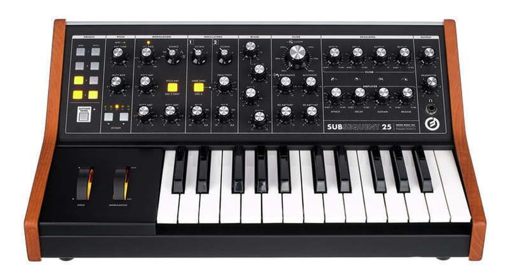 Moog Subsequent 25