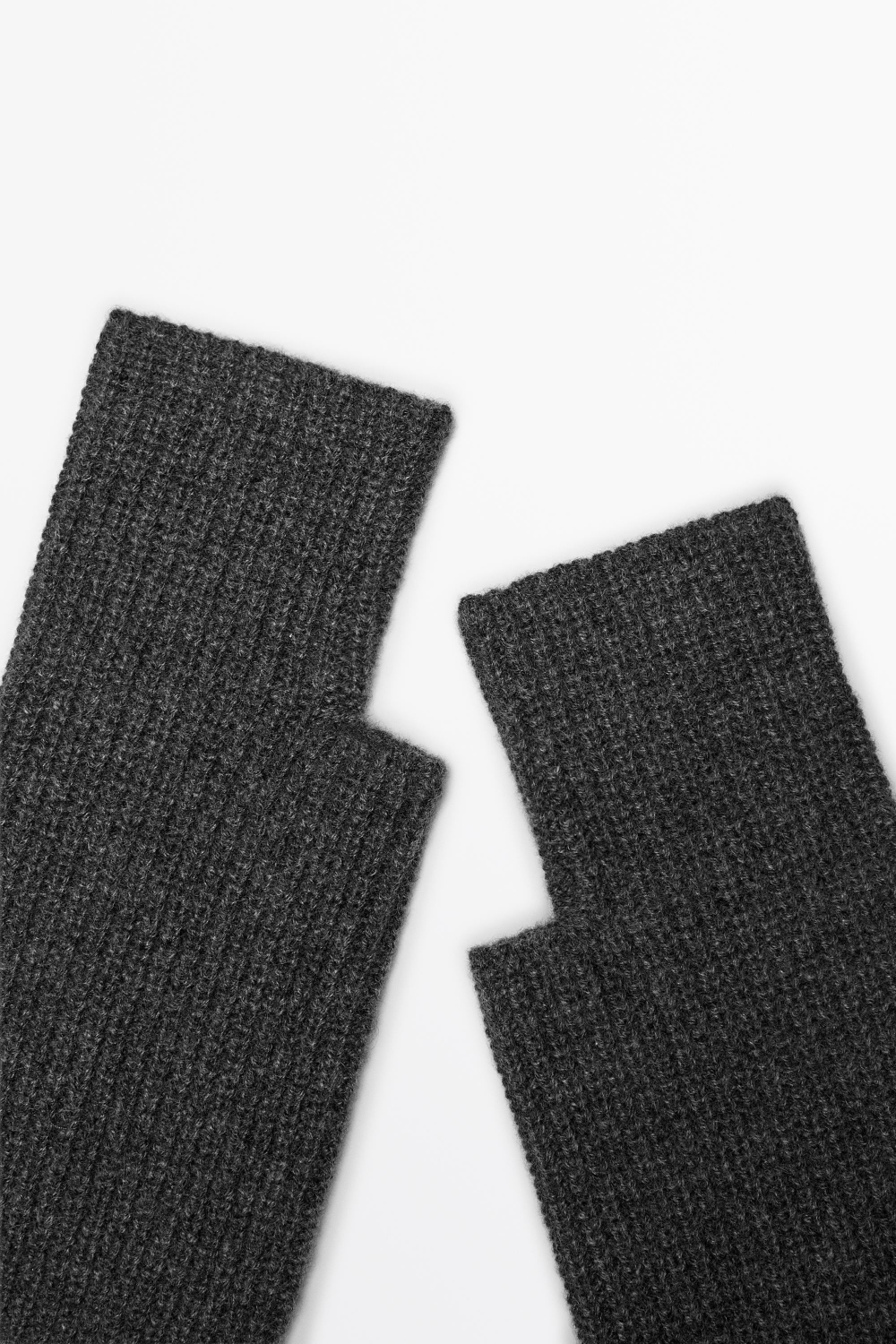 Massimo Dutti Трикотажные митенки из 100% кашемира, серый