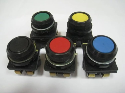 Кнопка КЕ181/2 черный1з+1р IP54
